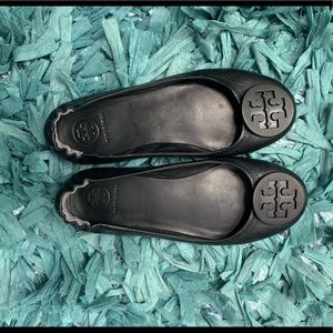 (NWOB) Tory Burch Minnie Flat Black